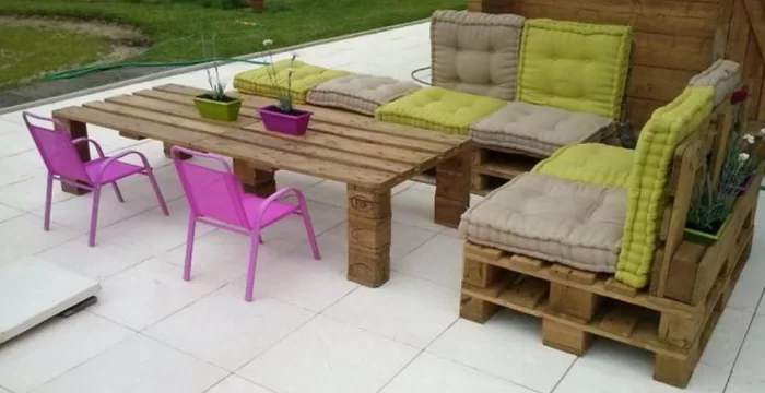 Arredare il giardino con il pallet 