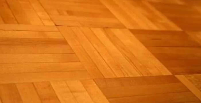 Rimettere a nuovo il parquet